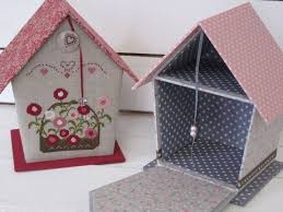 Gros Plan Sur 3 Le Blog Du Club De Point De Croix De Racrange Moselle 57 Point De Croix Cartonnage Maison En Carton