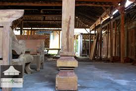 Unik miniatur rumah adat jawa tengah joglo dari bambu 12x15x10 cm berkualitas. Jual Beli Rumah Joglo