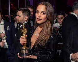 See more ideas about hollywood party, party, hollywood party theme. Photos From Inside Vanity Fair S 2016 Oscar Party Vanity Fair