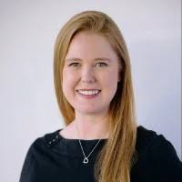 300+ profilů „Hancock“