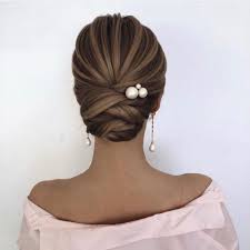 If you want your bridesmaids to have simple yet classy styles, then this is the hairstyle for you. The Most Gorgeous Bridesmaid Hairstyles You Can Actually Do Yourself