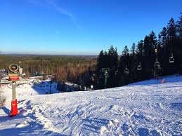 Submitted 2 months ago by iswimwithsharksgöteborg. Vallasen Skiddag Med Barnbarn Omdomen Vallasens Skidanlaggning Ab Tripadvisor