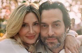 Kristin Taylor's Instagram, Twitter & Facebook