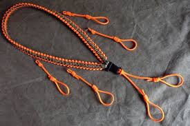 Having a strong lanyard can let you carry multiple duck calls, and keep your calls away from the mud and elements which could damage them. 10 Best 550 Cord Projects Ideas 550 Cord Projects Duck Call Lanyard Paracord Projects