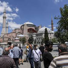 Niemand muss sorge haben, die hagia sophia nicht mehr betreten zu dürfen, wenn sie wieder eine moschee ist. Turkei Erdogan Macht Hagia Sophia Zu Moschee Papst Reagiert Schmerzt Mich Sehr Politik