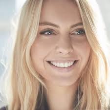 Explore tweets of laura saenz. Lara Urbaniak Reallaraubk Twitter