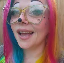 Window painter for store front in Kitsap?