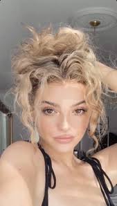 Gem 9 idéer til { Scarlett Luna Bates }