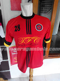 Ingin tampil beda dalam acara pernikahan anda, berikut desain baju pengantin dengan warna dominan merah yang dapat membuat tampilan anda akan tampak beda dalam menjalani prosesi pernikahan anda. Desain Baju Bola Sesuai Keinginan Mu Di Sini Seragam Bola