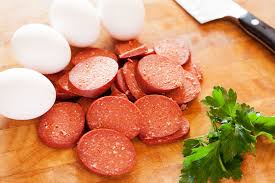Sucuk Mit Ei Sucuklu Yumurta Kochfaszination De Sucuk Mit Ei Lebensmittel Essen Turkisches Essen