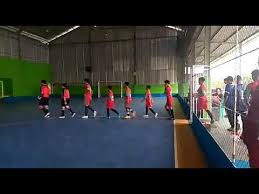 Maybe you would like to learn more about one of these? Tournament Futsal Smp Santa Monika Vs Smpn 19 Pontianak Lapangan Futsal Puncak Youtube