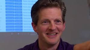 Science teacher sings songs to teach his students