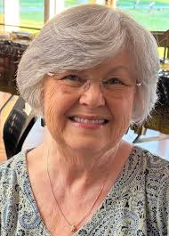 Achieving desired hair texture after stopping hair coloring