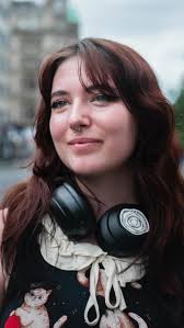 STREET PORTRAITS . . . MODEL: Polly LOCATION: London, England PHOTOGRAPHER:  Christopher Ward . . . #modelstrangers #streetinterview #streetportraits  #streetportraiture #sonyalphaportrait