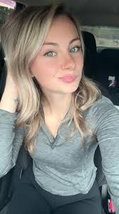 Haylie Lynch's Instagram, Twitter & Facebook