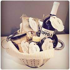 Congratulate your friend or loved one on their new baby with one of these sweet gift ideas. 33 Brilliant Housewarming Gift Baskets To Congratulate Them Dodo Burd