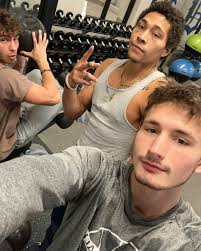 Malachi Schaefer (@malachi_schaefer) • Instagram photos and videos