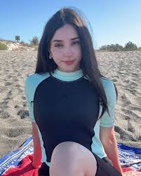 Deargia - Free pics, galleries \u0026 more at Babepedia