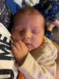 Does anyone have larger size skinny Dr. Brown's bottles?