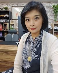 時尚開運莫芳老師- 看吧看吧，我就說超過八點半會斷訊吧～ 哈哈～ 謝謝大家的陪伴！ 記得到#十方院吉祥殿