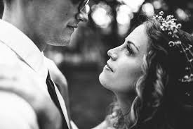 An artist wedding in the woods of Kansas || La Cygne, KS