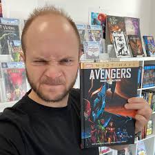 🤖 AVENGERS: RAGE OF ULTRON 💥 Quando il passato ritorna… con rabbia! 🔥  Gli Avengers pensavano di essersi liberati di Ultron, spedendolo nello  spazio dopo un'epica battaglia. Ma il tempo non ha