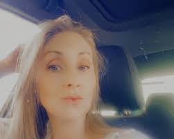 Jennifer Norby's Instagram, Twitter & Facebook