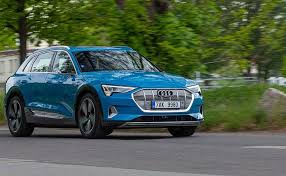 Stwórz wymarzony dom razem z ikea. Audi E Tron 55 Quattro Kdyz To Musi Byt At Je To Nejak Takto Auto Cz