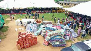 Ohaji/Egbema, Oguta Flood Menace: Imo Govt distributes relief materials,  funds to flood victims — Igbo Community Radio