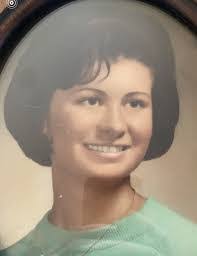 Kay Wagner's Instagram, Twitter & Facebook