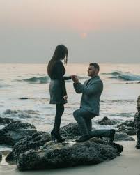 What knee do you propose on? What Knee Do You Propose On Ready To Ask