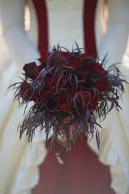 60 Halloween Wedding Bouquets To Get Inspired Flower Bouquet Wedding Red Bouquet Wedding Wedding Bouquets