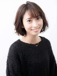 丸顔 ぽっちゃり女性のお手本 磯山さやかの髪型をレングス別でご紹介 bangs バングス ヘアスタイリング ボブ 髪型