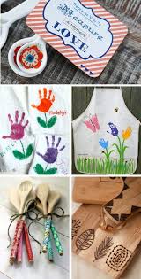 Wondering what to give the best mom ever this holiday season? Diy Gifts For Mom In 15 Minutes Or Less For Mother S Day Or Christmas