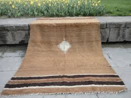 kilim siyah kahve siirt battaniyesi kilimi 180 x 120 cm gercek keci kilin dan madalyon modelli ki li m siyah kahve hali