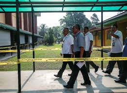 Karena mendalami agama sejak usia belia, ia pun tumbuh menjadi pemuda yang islami. 417 Pengundi Baharu Pada Prk Dun Sungai Kandis
