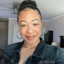 Victoria Bledsoe's Instagram, Twitter & Facebook