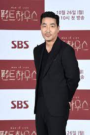 한 번 보면 뇌리에 훅 박히는 부담스런 비주얼의 성악가. í•˜ë„ê¶Œ ìŠ¤í† ë¸Œë¦¬ê·¸ ê°•ë'ê¸° íŽœíŠ¸í•˜ìš°ìŠ¤ ë§ˆë'ê¸° ë§ˆë ¥ì˜ ìŒì•…ì¸ìœ¼ë¡œ ì‚¬ëž' ê¸°ëŒ€ Sbsì—°ì˜ˆë‰´ìŠ¤