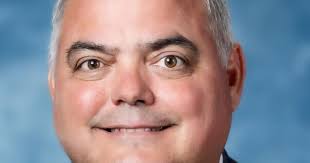 Dueñas seeks action