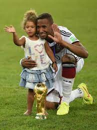 Piers morgan finally gets revenge on jamie. Jerome Boateng S Ex Girlfriend Kasia Lenhardt Found Dead Aged 25 The Standard Sports