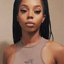 Esther Ashe's Instagram, Twitter & Facebook