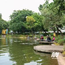 Mrtjakarta على تويتر Taman Situlembang Siapa Teman Mrt Yang Baru Tahu Adanya Taman Ini Yang Lokasinya Tidak Jauh Dari Taman Suropati Taman Ini Memiliki Danau Di Tengah Yang Dikelilingi Dengan Rumput Dan