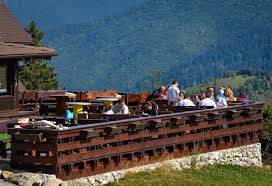 Complexul turistic cheile gradistei este situat in moeciu, la 7 km de castelul bran si la 30 km de orasul brasov. Ai Auzit De Restaurantul Fundata