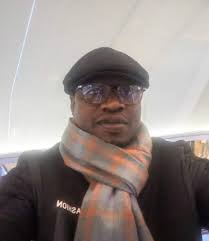 Bonjour !! Je suis bob goro ! Je suis de fana , fana la ville de cœur !!!  Celle qui m'a vu grandir et connaître mes premières émotions , celles de  joies