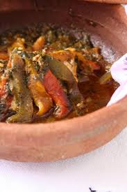 Tajine De Cabillaud Aux Trois Poivrons Paprikas Tajine Poisson Recettes De Cuisine Recette Tajine