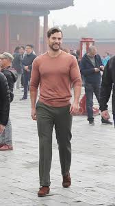 Henry's father, colin richard cavill, a stockbroker, is of english origin (born in chester, england). An In Depth Analysis Of Henry Cavill S Immaculate Style Game Esquire Middle East