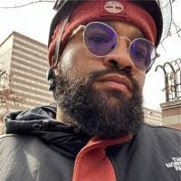 Bobby Effinger's Instagram, Twitter & Facebook