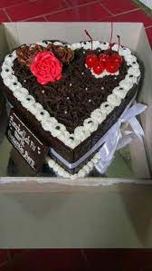 Siapkan wadah bersih ukuran sedang. Kue Ulang Tahun Love Uk 18cm 22cm Jual Kue Ulang Tahun Facebook