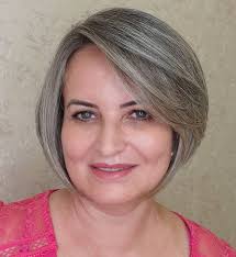 23 Chic Gray Bob Cuts that Totally Steal the Show