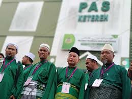 As malaysians prepare for elections, wan azizah wan ismail, leader of the opposition and wife to imprisoned former deputy prime. Penamaan Calon Di Parlimen Ustaz Wan Ismail Wan Jusoh Facebook
